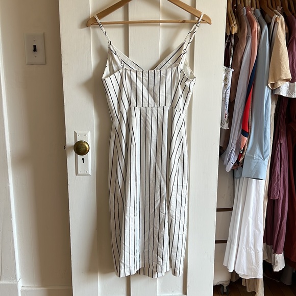 tailored riviera-inspired striped cocktail dress, knee length with slit - Picture 4 of 4